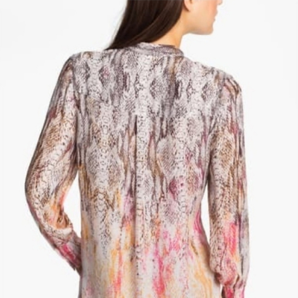 Haute Hippie Henley ombre gradiant snake print silk blouse - Picture 2 of 12